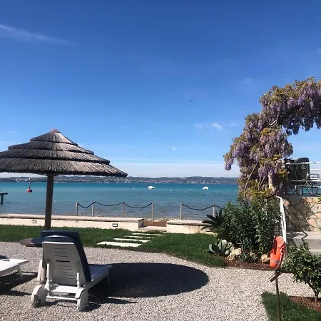 Bed & Breakfast Le Petit Du 3*