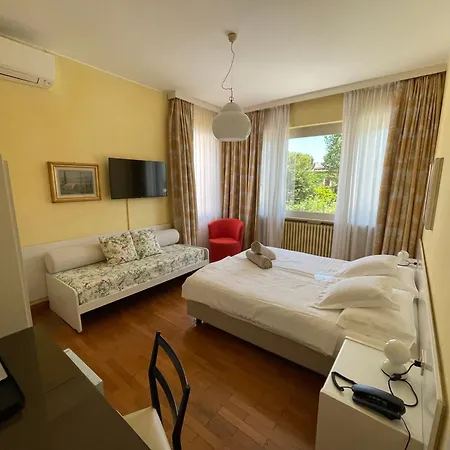 Le Petit Du Bed & Breakfast 3*