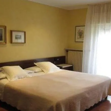 Le Petit Du 3* Sirmione