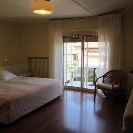 Le Petit Du Oda ve Kahvaltı 3*