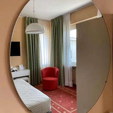 Le Petit Du